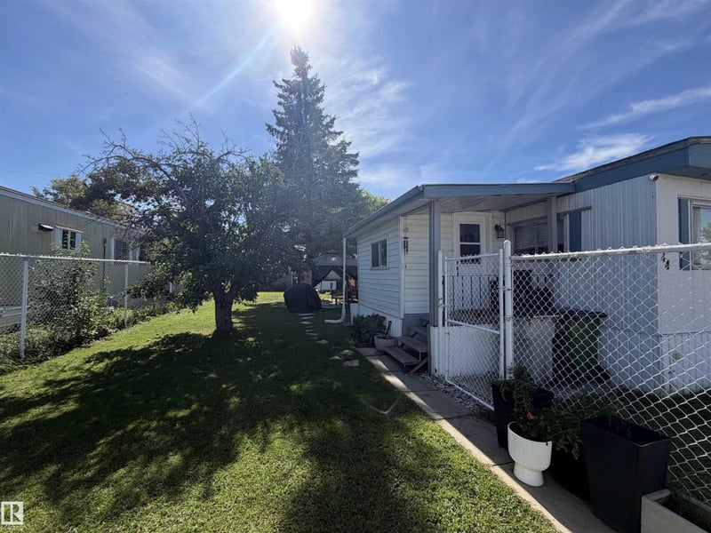 #44 9501 104 Ave, Westlock, Alberta, T7P1M7, Westlock, Alberta — photo 1 of 5