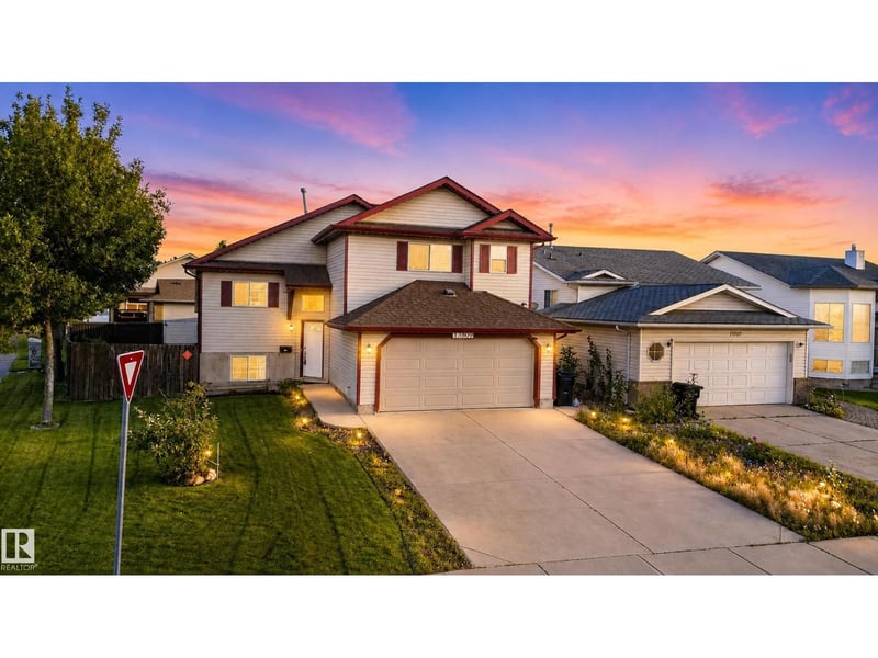 13803 130A AV NW, Edmonton, Alberta, T5L5B8, Edmonton, Alberta — photo 1 of 5