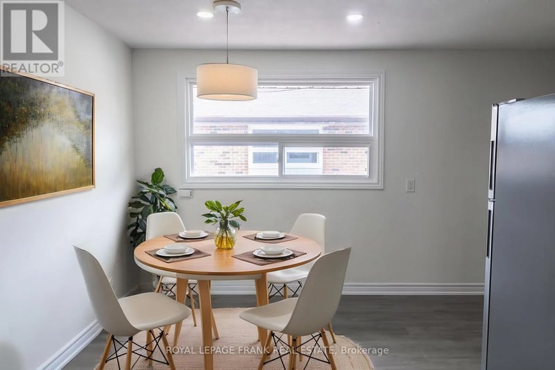 #1 88 Mary Street West, Kawartha Lakes (Lindsay), Ontario, K9V5G3, Kawartha Lakes (Lindsay), Ontario — photo 1 of 5