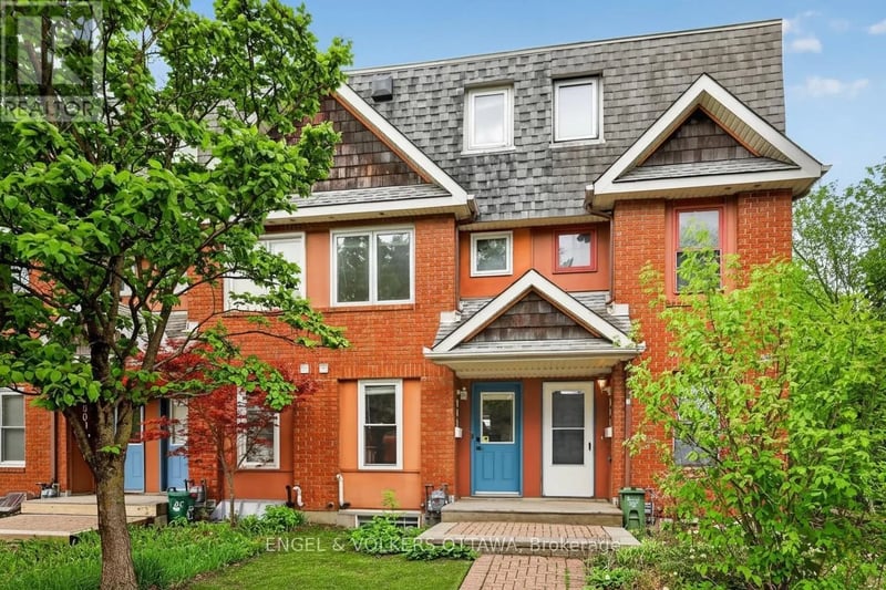 90B Templeton Street, Ottawa, Ontario, K1N6X3, Ottawa, Ontario — photo 1 of 5