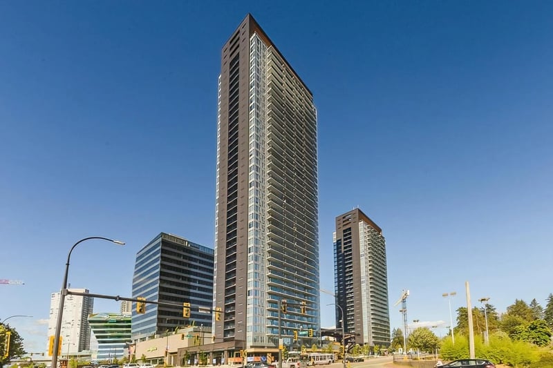 #1704 13615 FRASER Highway, Surrey, British Columbia, V3T0P7, Surrey, British Columbia — photo 1 of 5