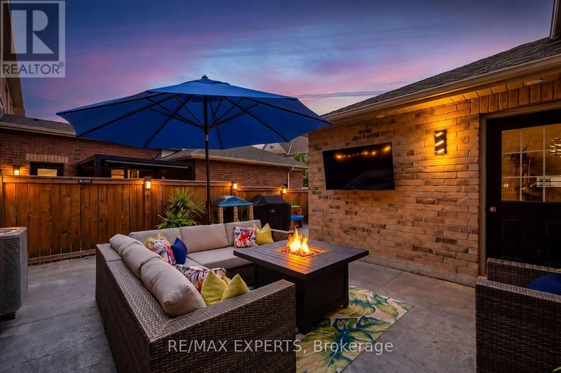320 Barons Street, Vaughan (Kleinburg), Ontario, L4H4H4, Vaughan (Kleinburg), Ontario — photo 1 of 5