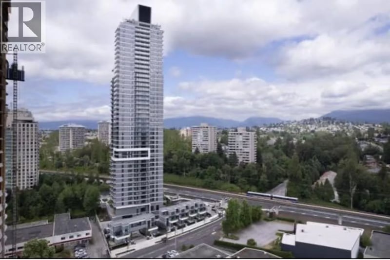 2135 SPRINGER Avenue, Burnaby, British Columbia, V5B3K4, Burnaby, British Columbia — photo 1 of 5