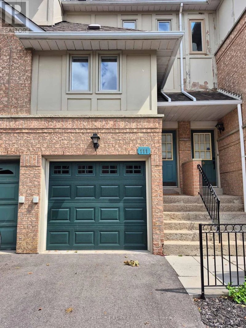 #111 1050 Bristol Road West, Mississauga (East Credit), Ontario, L5V2E8, Mississauga (East Credit), Ontario — photo 1 of 5