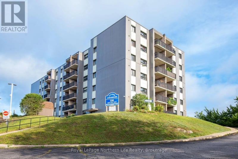#407 330 Sixth Avenue West, North Bay (Central), Ontario, P1B9G1, North Bay (Central), Ontario — photo 1 of 5