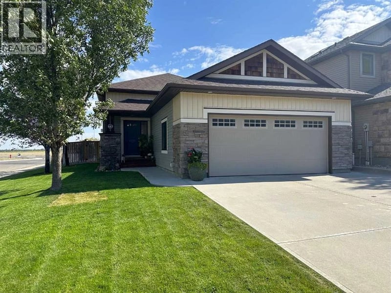 107 Riverland Close West, Lethbridge, Alberta, T1K8B3, Lethbridge, Alberta — photo 1 of 5