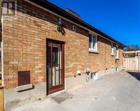 97 Central Park Boulevard North, Oshawa (O'Neill), Ontario, L1G5Y4, Oshawa (O'Neill), Ontario — photo 1 of 5