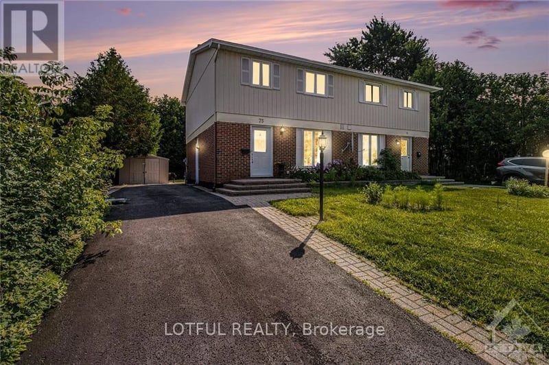#A 75 DALEHURST Drive, Ottawa, Ontario, K2G3V1, Ottawa, Ontario — photo 1 of 5