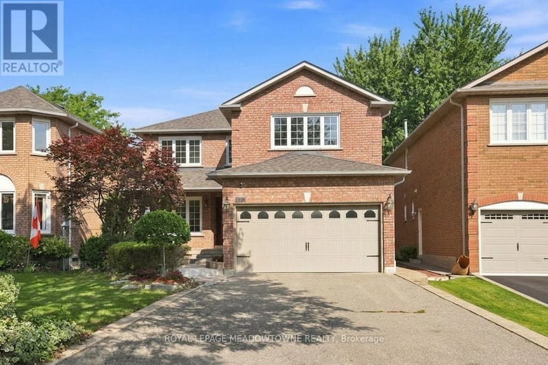 3268 Cajun Crescent, Mississauga (Erin Mills), Ontario, L5L5T7, Mississauga (Erin Mills), Ontario — photo 1 of 5