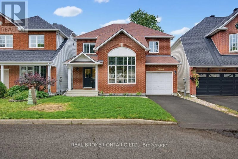 2000 Oakbrook Circle, Ottawa, Ontario, K1W1H4, Ottawa, Ontario — photo 1 of 5