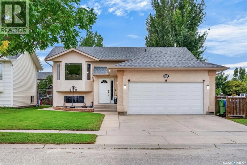 3 Kelly PLACE, Prince Albert, Saskatchewan, S6V8E8, Prince Albert, Saskatchewan — photo 1 of 5