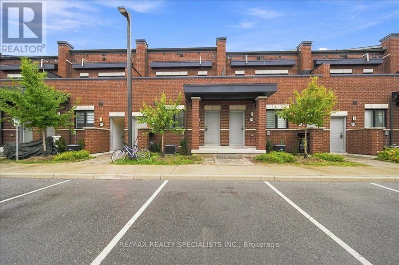 #13 220 Dissette Street, Bradford West Gwillimbury (Bradford), Ontario, L3Z4M2, Bradford West Gwillimbury (Bradford), Ontario — photo 1 of 5