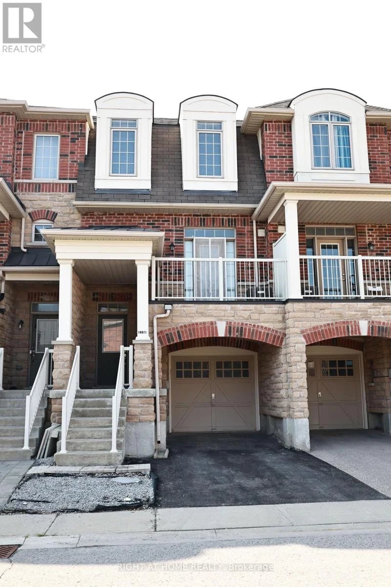 10971 Woodbine Avenue, Markham (Victoria Square), Ontario, L6C0X4, Markham (Victoria Square), Ontario — photo 1 of 5