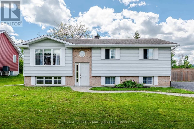 74 Columbia Avenue, South Stormont, Ontario, K0C1P0, South Stormont, Ontario — photo 1 of 5