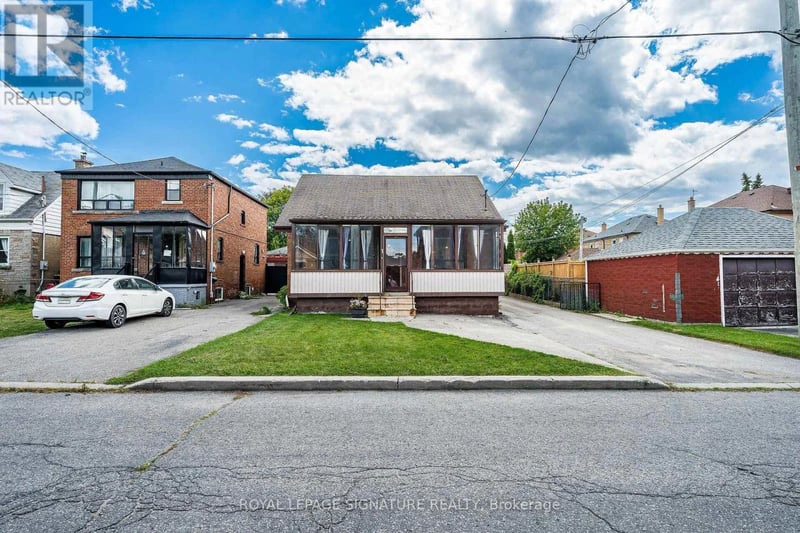 1 Davidson Avenue, Toronto (Clairlea-Birchmount), Ontario, M1K1C2, Toronto (Clairlea-Birchmount), Ontario — photo 1 of 5