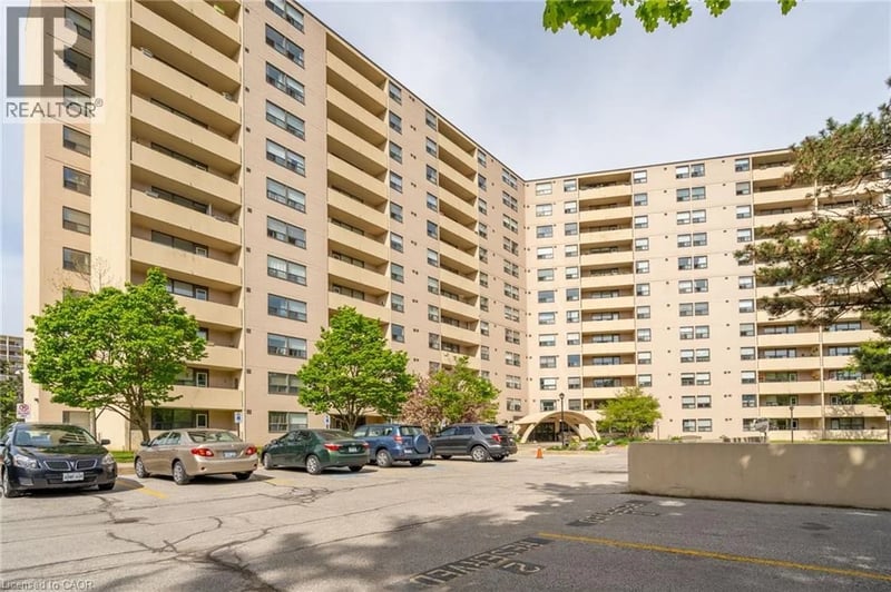 #811 700 DYNES Road, Burlington, Ontario, L7N3M2, Burlington, Ontario — photo 1 of 5