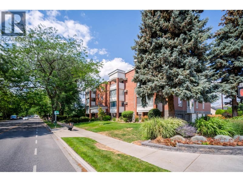 #103 878 Bernard Avenue, Kelowna, British Columbia, V1Y6P5, Kelowna, British Columbia — photo 1 of 5