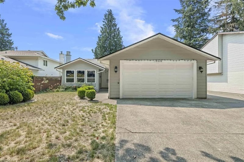 13032 61 Avenue, Surrey, British Columbia, V3X2H5, Surrey, British Columbia — photo 1 of 5