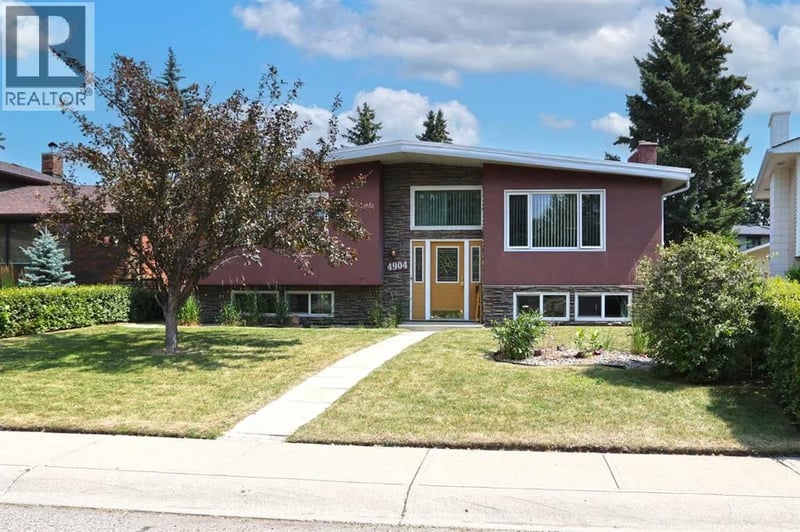 4904 Verulum Place Northwest, Calgary, Alberta, T3A0K1, Calgary, Alberta — photo 1 of 5