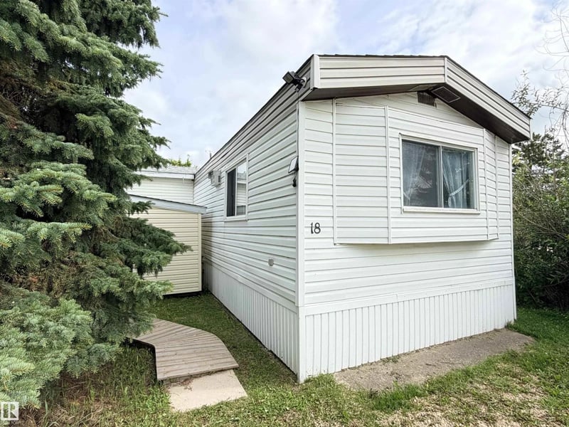 #18 9501 104 AV, Westlock, Alberta, T7P1M7, Westlock, Alberta — photo 1 of 5