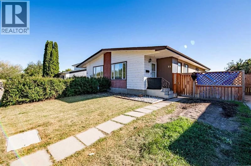 33 Overdown Drive, Red Deer, Alberta, T4N5C9, Red Deer, Alberta — photo 1 of 5