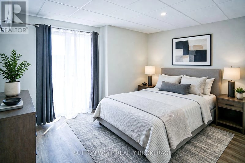 #301 19 Centre Street West, Strathroy-Caradoc (NW), Ontario, N7G1Y5, Strathroy-Caradoc (NW), Ontario — photo 1 of 5