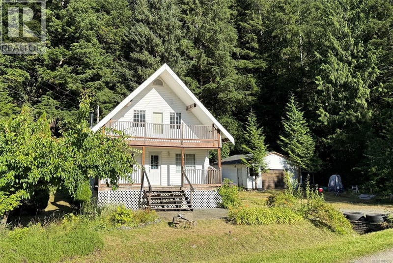 406 Ferris Road, Zeballos, British Columbia, V0P2A0, Zeballos, British Columbia — photo 1 of 5