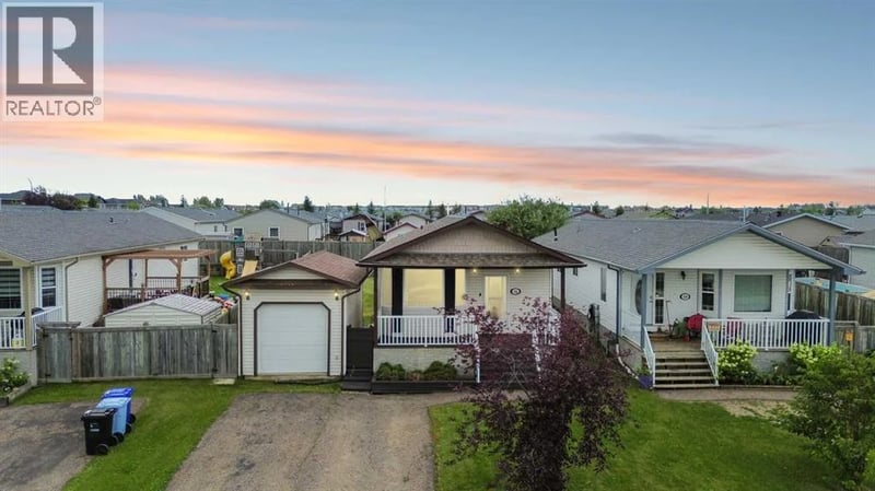 165 Balsam Way, Fort McMurray, Alberta, T9K0H7, Fort McMurray, Alberta — photo 1 of 5