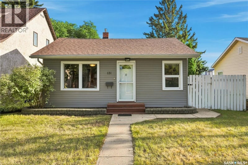 131 112th STREET W, Saskatoon, Saskatchewan, S7N1V1, Saskatoon, Saskatchewan — photo 1 of 5