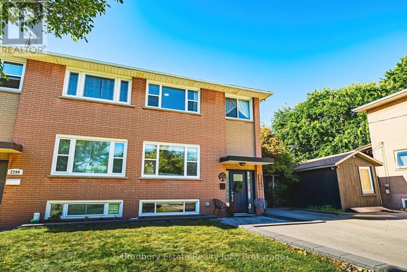 2301 Barclay Road, Burlington (Brant), Ontario, L7R2B7, Burlington (Brant), Ontario — photo 1 of 5