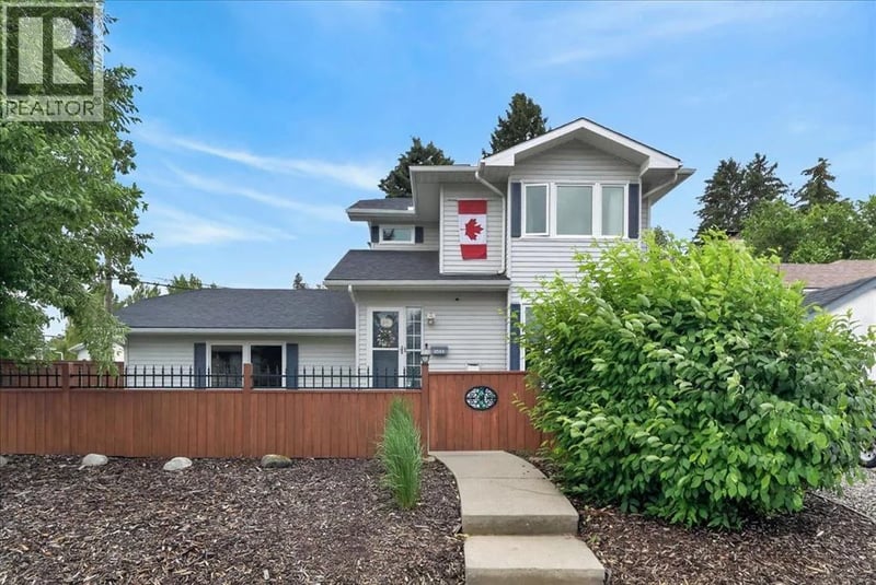 2511 Exshaw Road Northwest, Calgary, Alberta, T2M4E6, Calgary, Alberta — photo 1 of 5