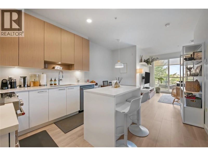 #612 7588 16TH Street, Burnaby, British Columbia, V3N0H8, Burnaby, British Columbia — photo 1 of 5