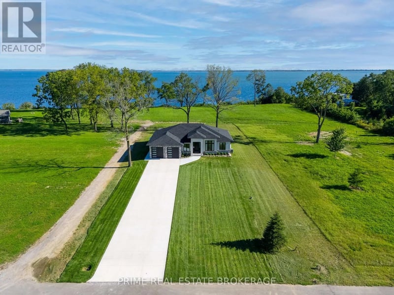 9 Black Walnut Drive, Norfolk, Ontario, N0E1P0, Norfolk, Ontario — photo 1 of 5