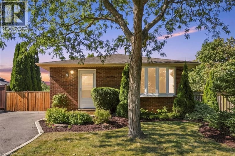 2 MARSTON Street, Stoney Creek, Ontario, L8J1G6, Stoney Creek, Ontario — photo 1 of 5