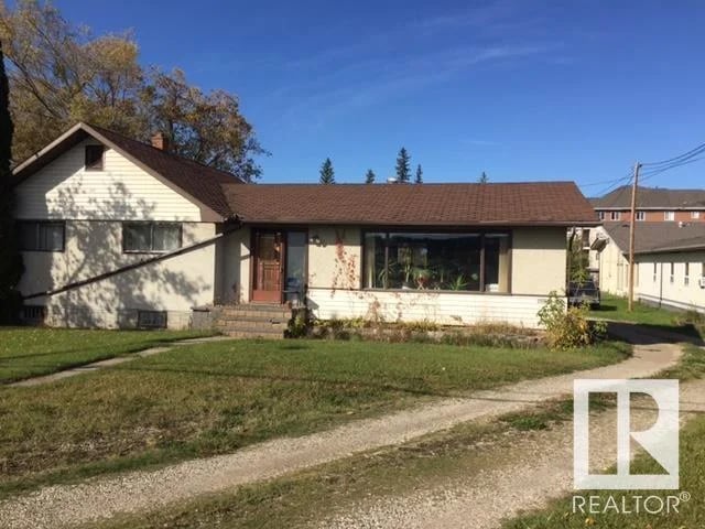 4907 & 4911 47 AV, Stony Plain, Alberta, T7Z1L7, Stony Plain, Alberta — photo 1 of 5