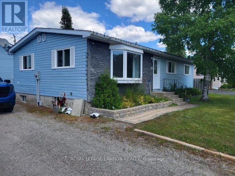 29 BIRCH Drive, Marathon (TB-74), Ontario, P0T2E0, Marathon (TB-74), Ontario — photo 1 of 5