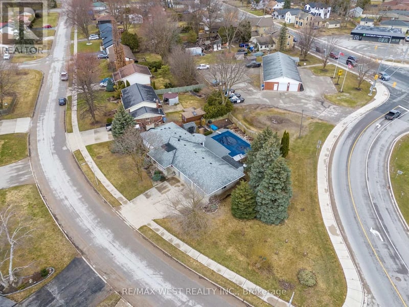 96 Langford Drive, Lucan Biddulph (Lucan), Ontario, N0M2J0, Lucan Biddulph (Lucan), Ontario — photo 1 of 5