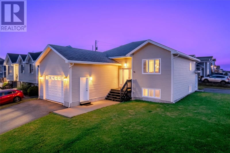83 Hopedale Crescent, St. John's, Newfoundland & Labrador, A1B0B3, St. John's, Newfoundland & Labrador — photo 1 of 5
