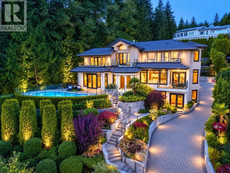 2673 FINCH Hill, West Vancouver, British Columbia, V7S3H3, West Vancouver, British Columbia — photo 1 of 5
