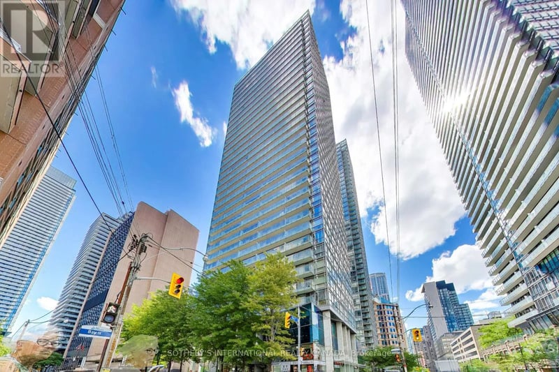 #3305 37 Grosvenor Street, Toronto (Bay Street Corridor), Ontario, M4Y3G5, Toronto (Bay Street Corridor), Ontario — photo 1 of 5