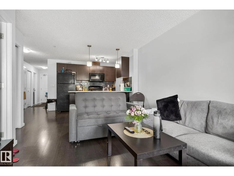 #209 3353 16A AV NW, Edmonton, Alberta, T6T0V4, Edmonton, Alberta — photo 1 of 5