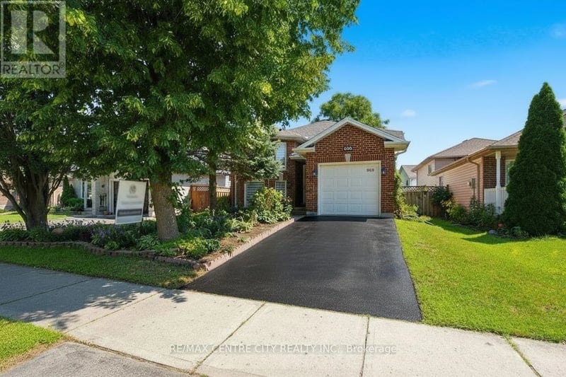 825 Railton Avenue, London East (East I), Ontario, N5V4W7, London East (East I), Ontario — photo 1 of 5