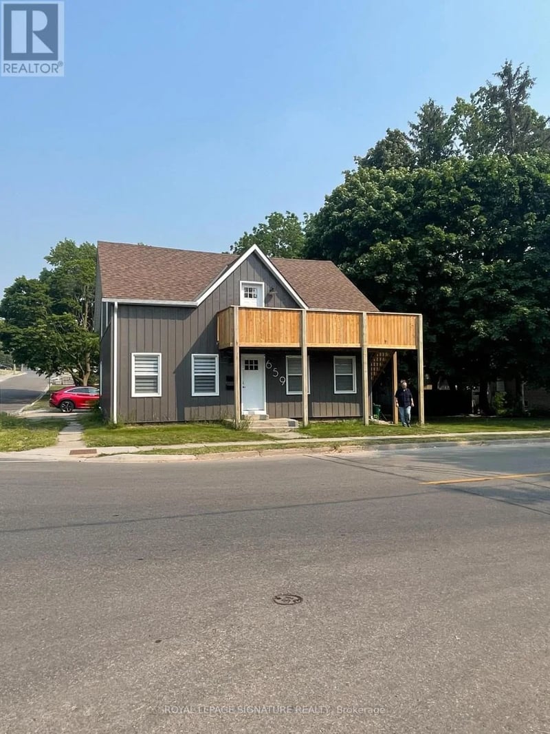 #Upper 659 Dolph Street North, Cambridge, Ontario, N3H2B5, Cambridge, Ontario — photo 1 of 5