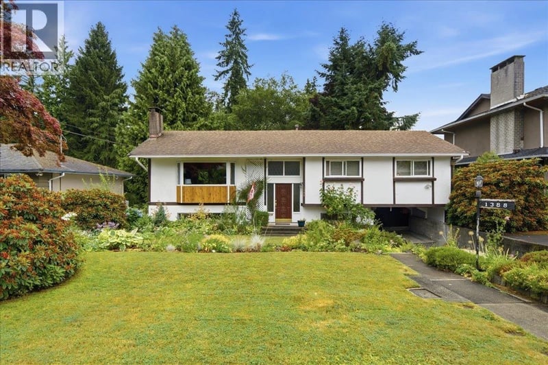 1388 CAMBRIDGE Drive, Coquitlam, British Columbia, V3J2P7, Coquitlam, British Columbia — photo 1 of 5