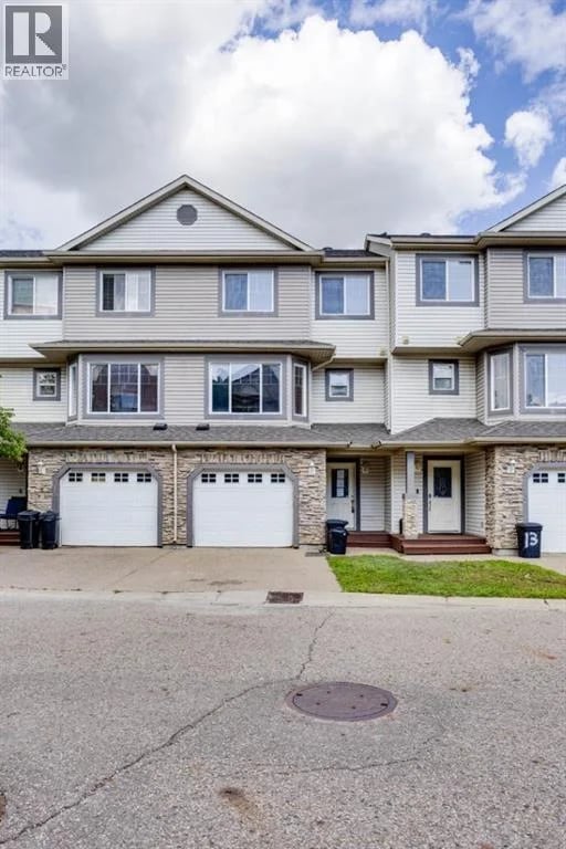400 Williams Drive, Fort McMurray, Alberta, T9H5R7, Fort McMurray, Alberta — photo 1 of 5