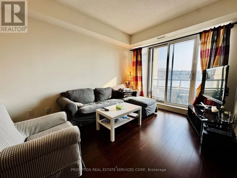 #503 111 UPPER DUKE Crescent, Markham (Unionville), Ontario, L6G0C8, Markham (Unionville), Ontario — photo 1 of 5
