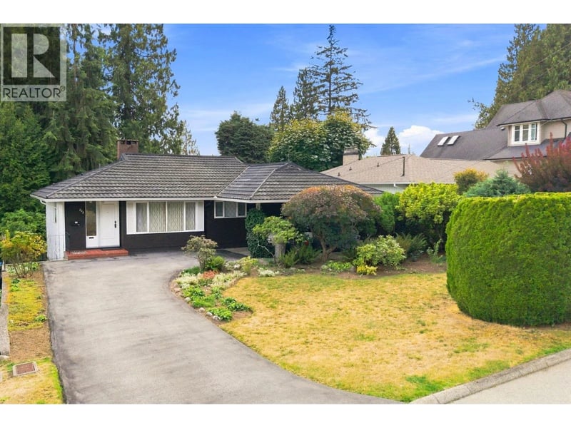 535 AILSA Avenue, Port Moody, British Columbia, V3H1A5, Port Moody, British Columbia — photo 1 of 5