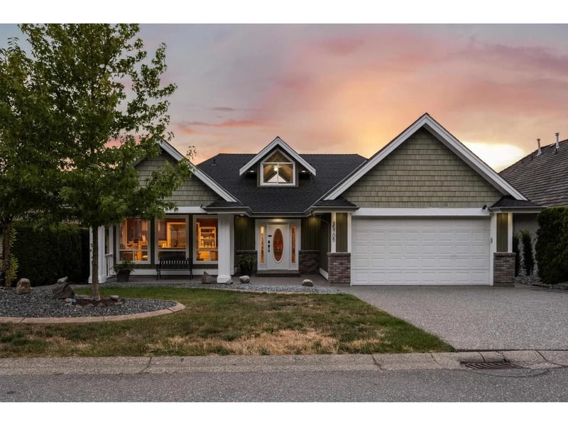 35705 HAWKSVIEW Place, Abbotsford, British Columbia, V3G2Y1, Abbotsford, British Columbia — photo 1 of 5
