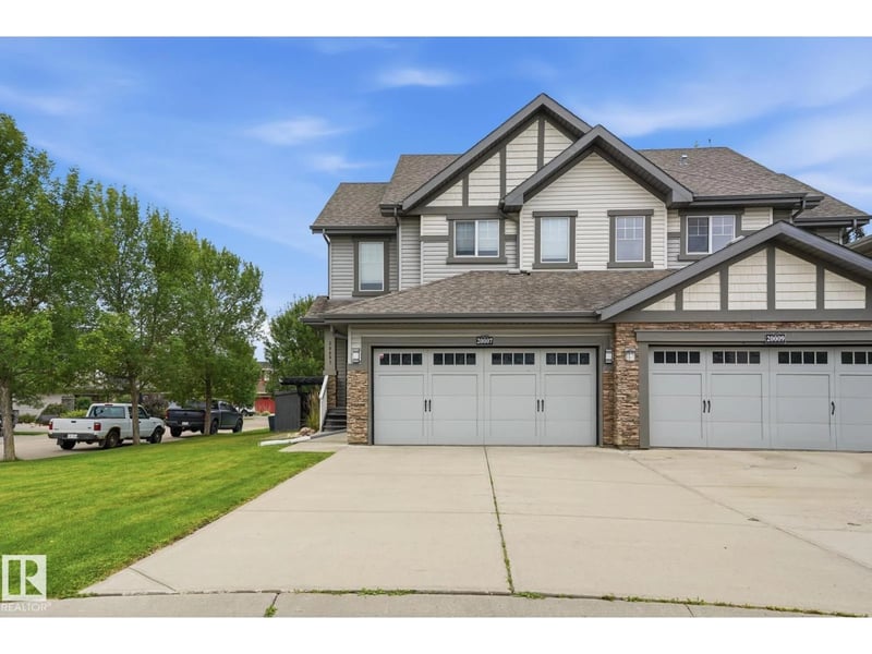 20007 131 AV NW NW, Edmonton, Alberta, T5S0E1, Edmonton, Alberta — photo 1 of 5