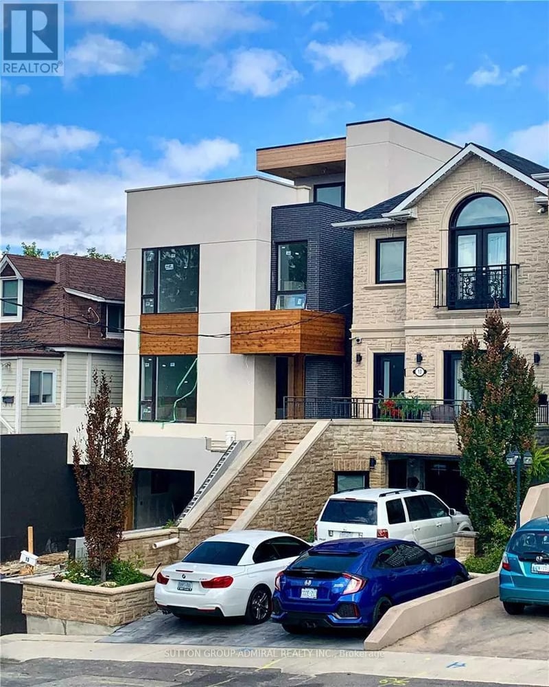 #201 15 Ennerdale Road, Toronto (Caledonia-Fairbank), Ontario, M6E4C2, Toronto (Caledonia-Fairbank), Ontario — photo 1 of 5